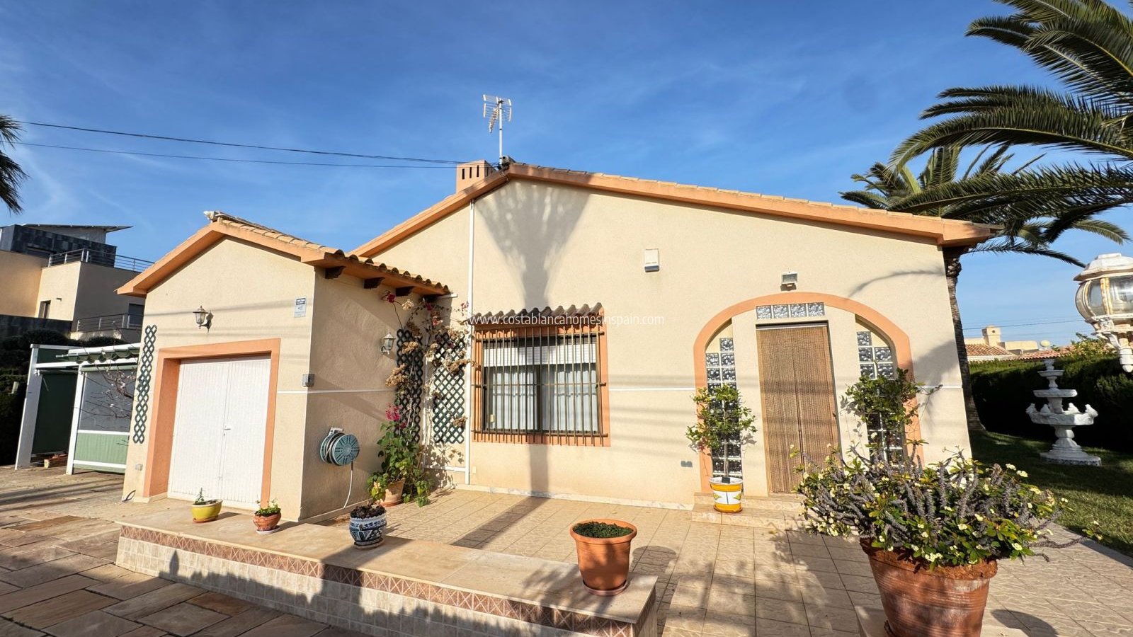 Re-salg - Detached Villa - Cabo Roig