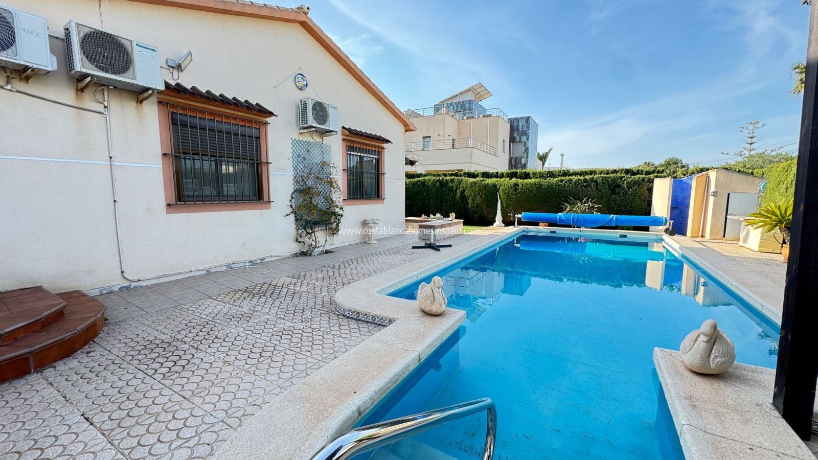 Re-salg - Detached Villa - Cabo Roig