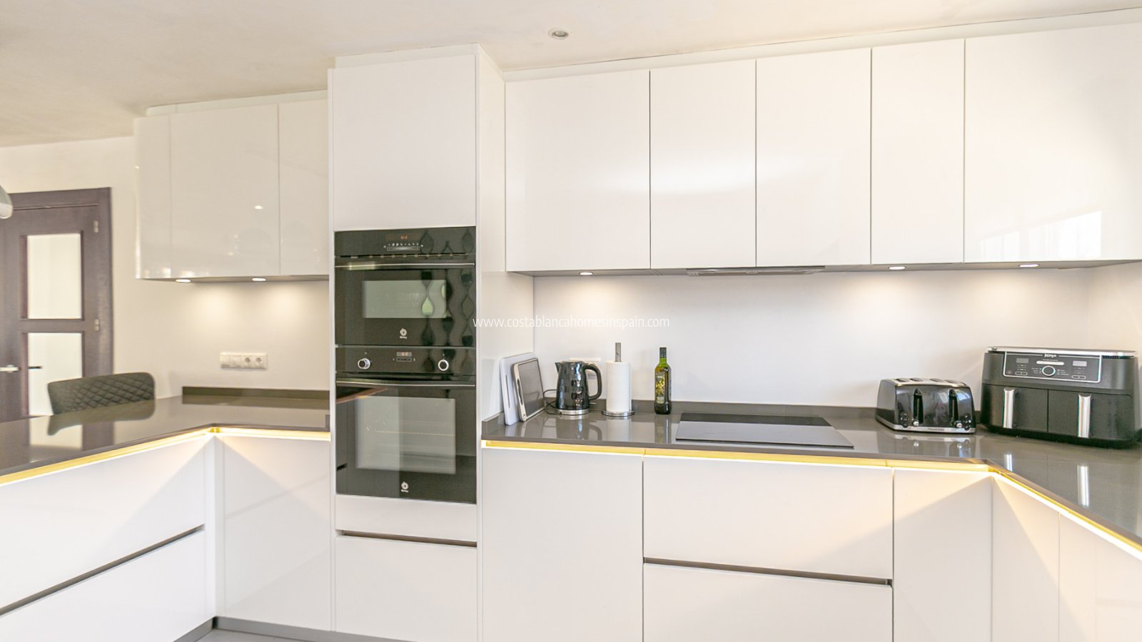 Re-salg - Detached Villa - Campoamor - Lomas de Don Juan