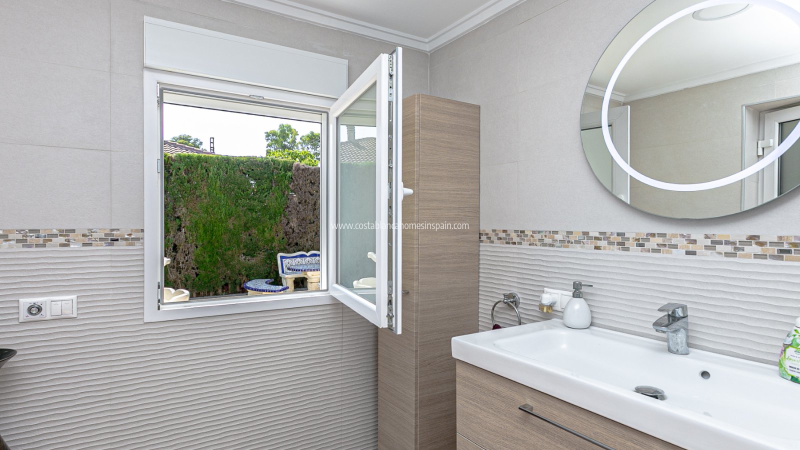 Re-salg - Detached Villa - Campoamor - Lomas de Don Juan