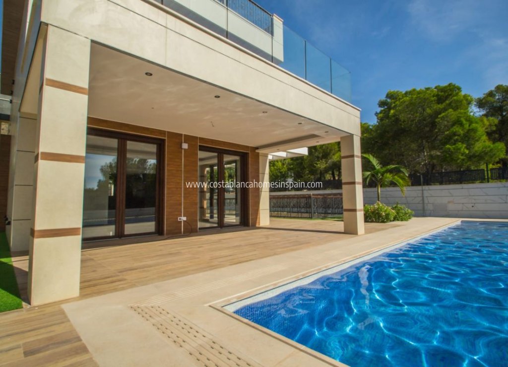 Re-salg - Detached Villa - Finestrat