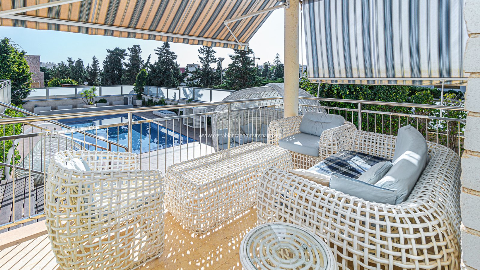 Re-salg - Detached Villa - La Mata