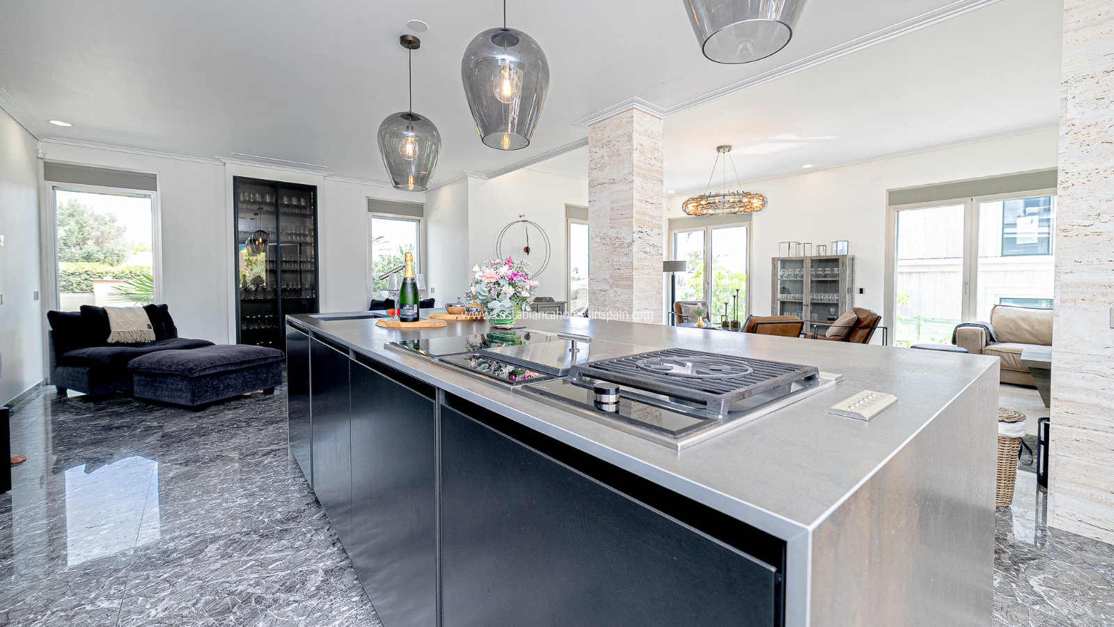 Re-salg - Detached Villa - La Zenia - Beachside