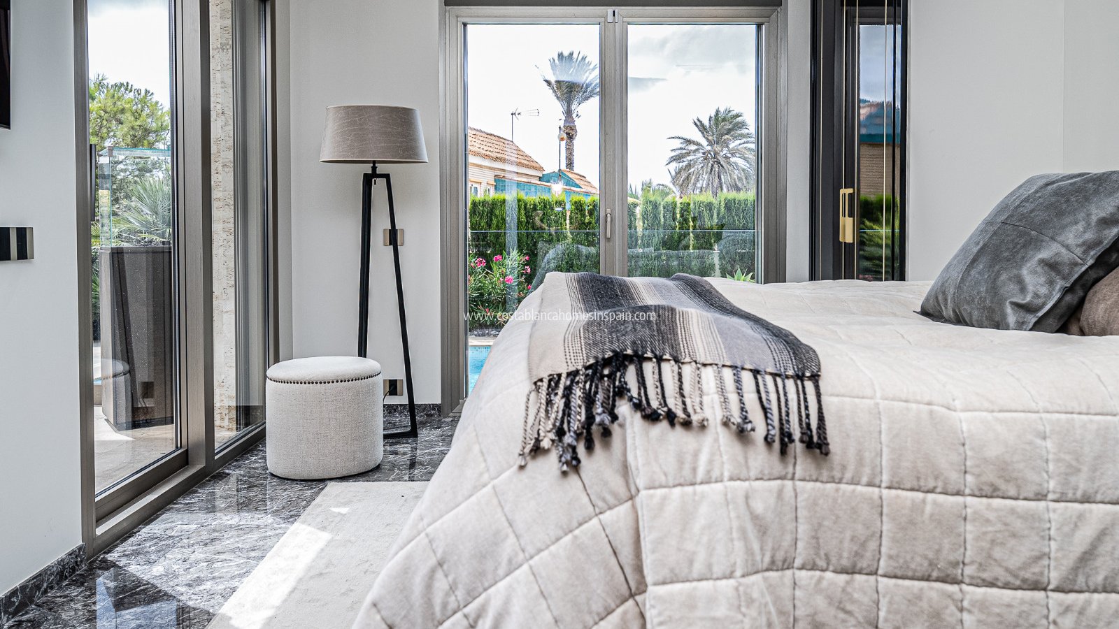 Re-salg - Detached Villa - La Zenia - Beachside