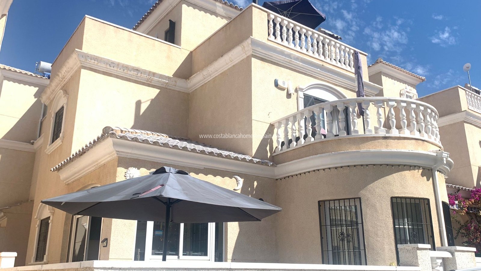 Re-salg - Detached Villa - Los Altos