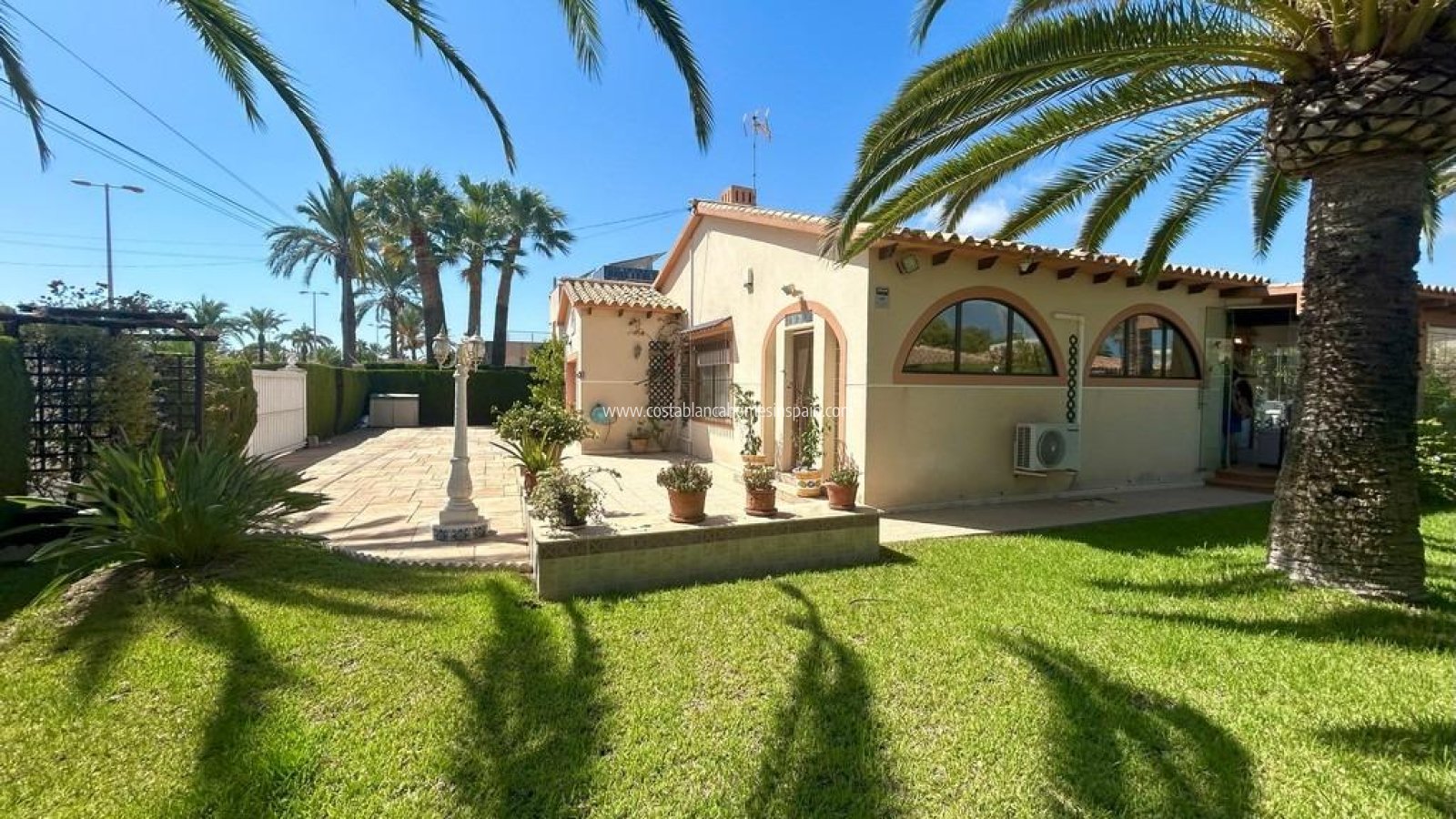 Re-salg - Detached Villa - Orihuela Costa - Cabo Roig
