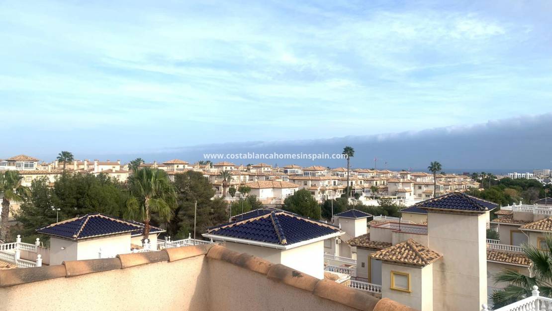 Re-salg - Detached Villa - Orihuela Costa - La Zenia