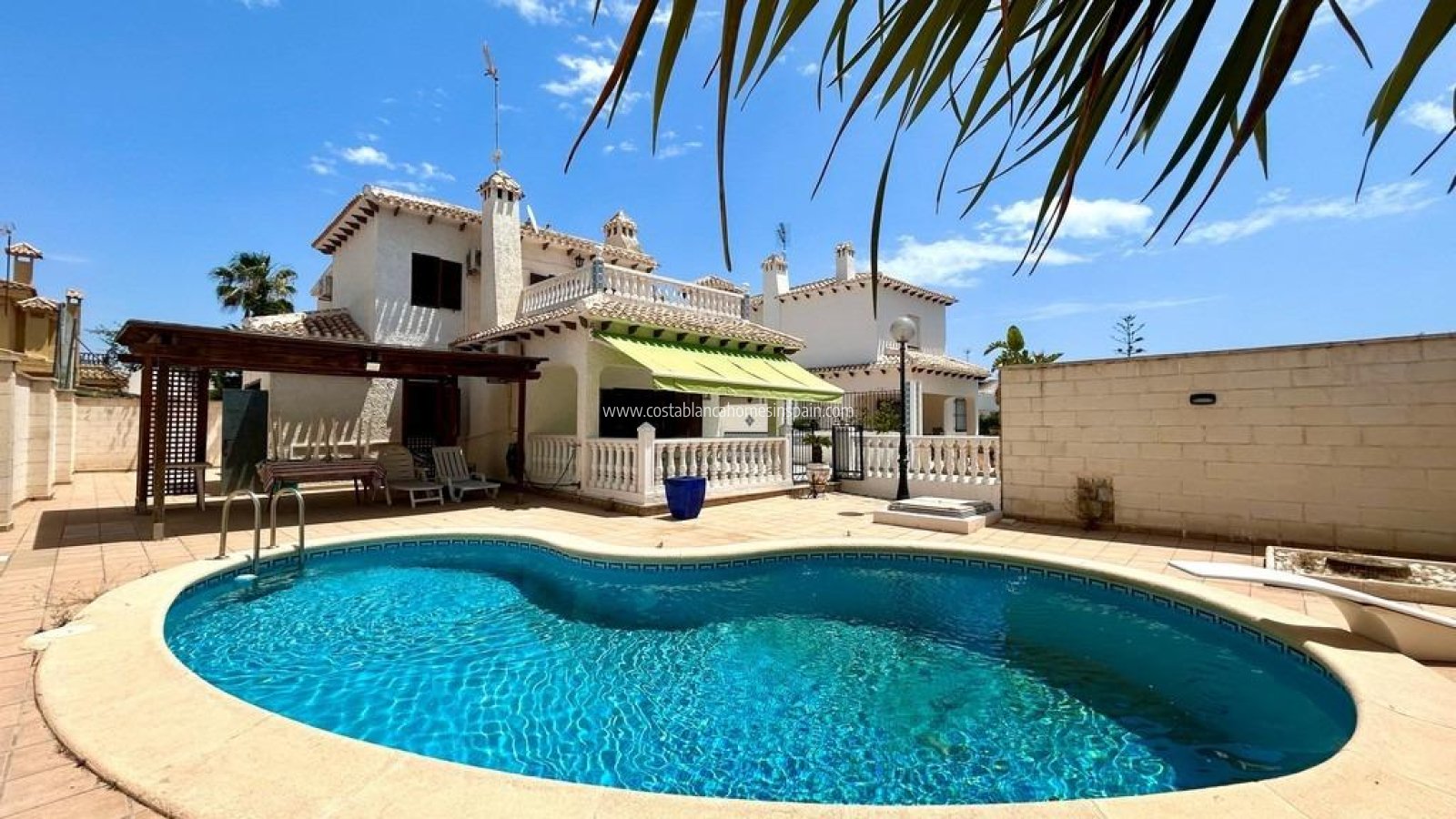 Re-salg - Detached Villa - Orihuela Costa - La Zenia