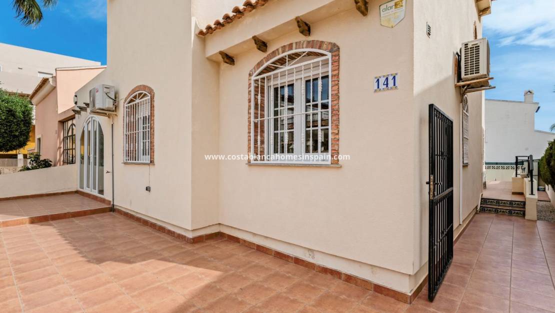 Re-salg - Detached Villa - Orihuela Costa - Playa Flamenca