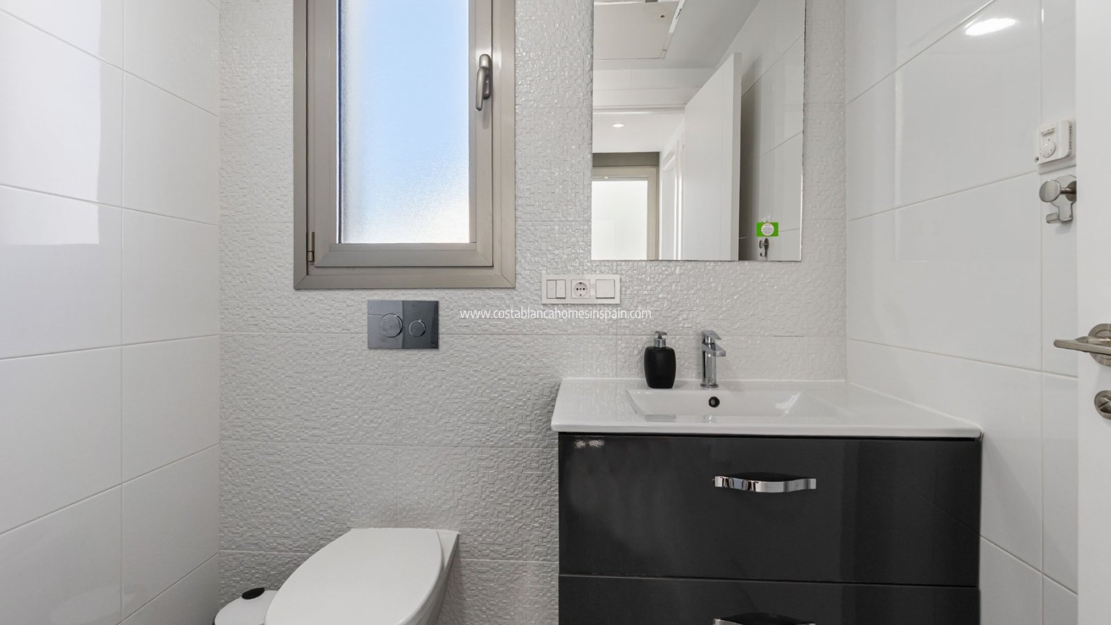 Re-salg - Detached Villa - Orihuela Costa - Villamartin