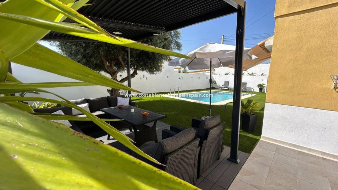 Re-salg - Detached Villa - San Miguel de Salinas