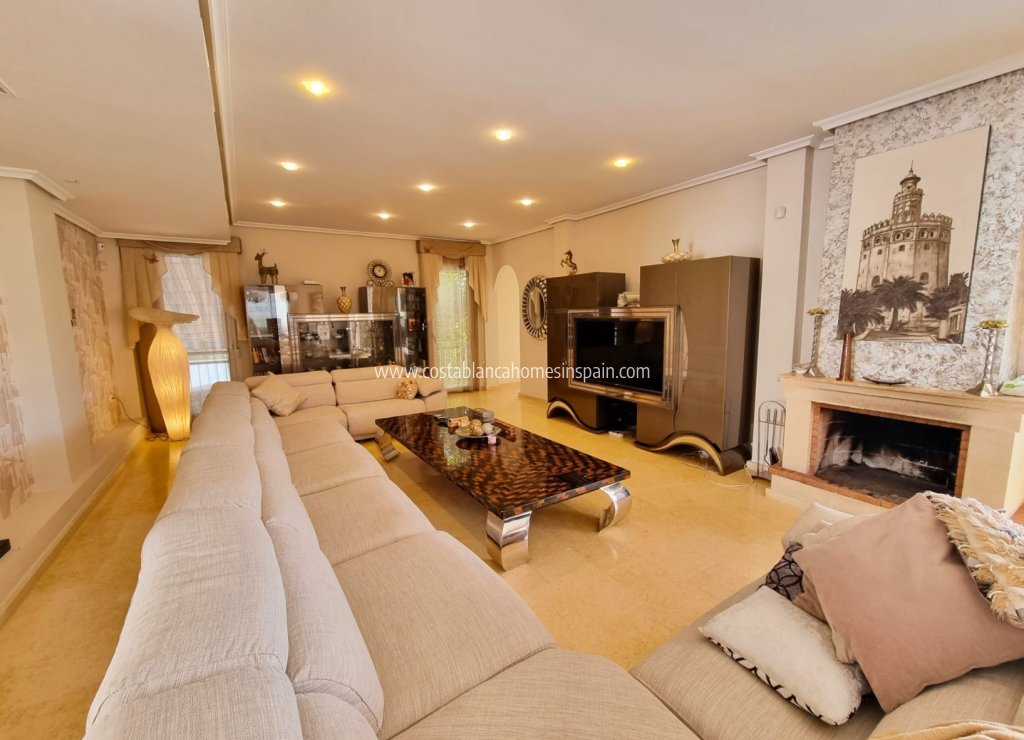 Re-salg - Detached Villa - Torrevieja - La Mata