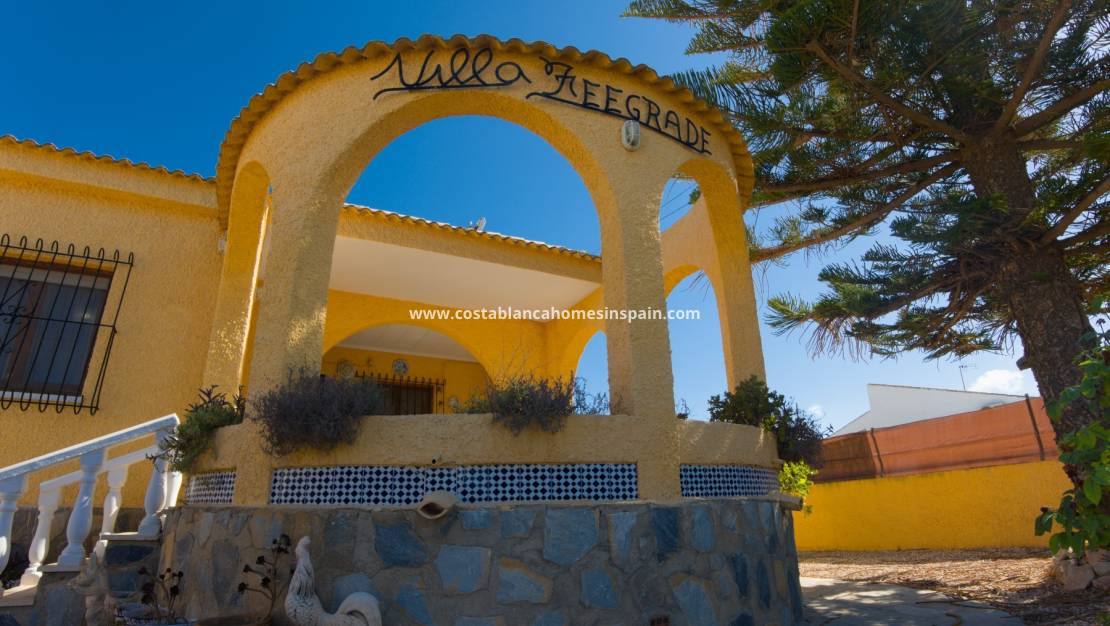 Re-salg - Detached Villa - Torrevieja - La Siesta - El Salado -  Torreta