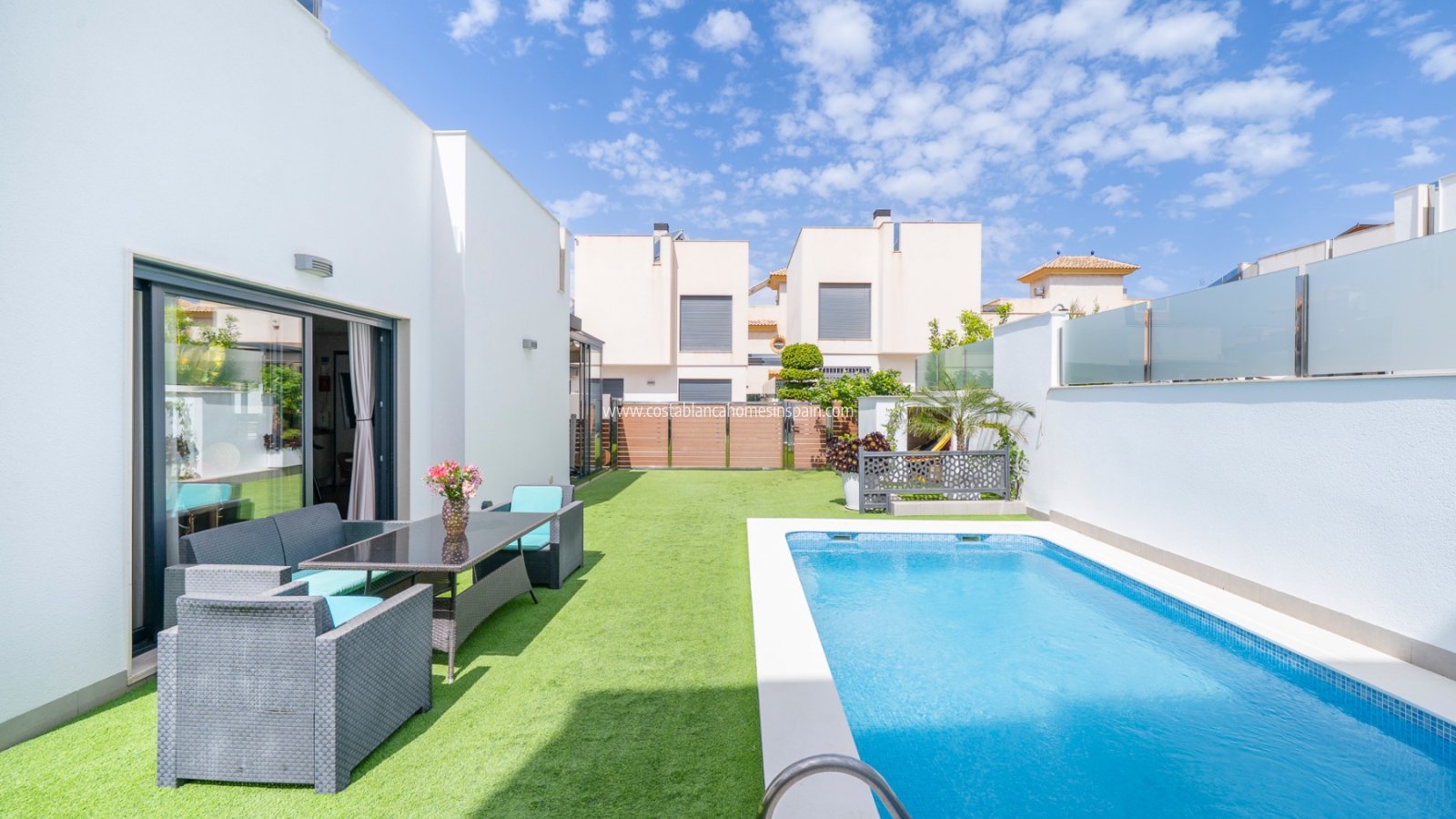 Re-salg - Detached Villa - Torrevieja