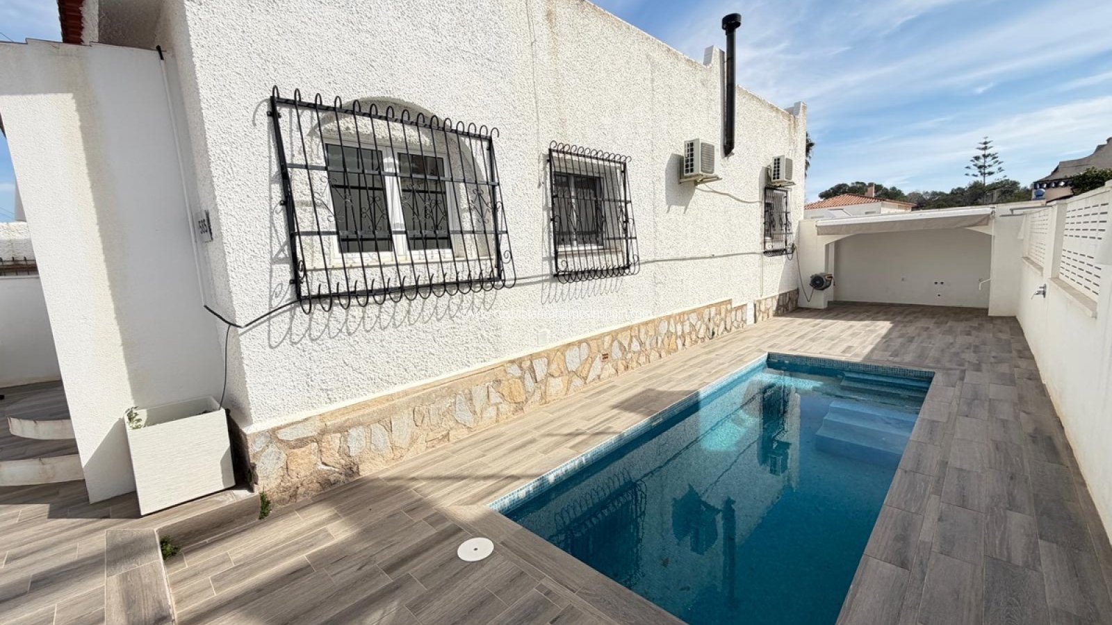 Re-salg - Detached Villa - Villamartin - Blue Lagoon