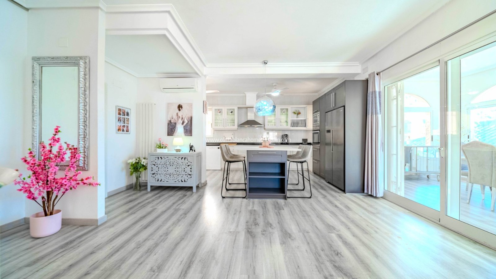 Re-salg - Detached Villa - Villamartin - Orihuela Costa