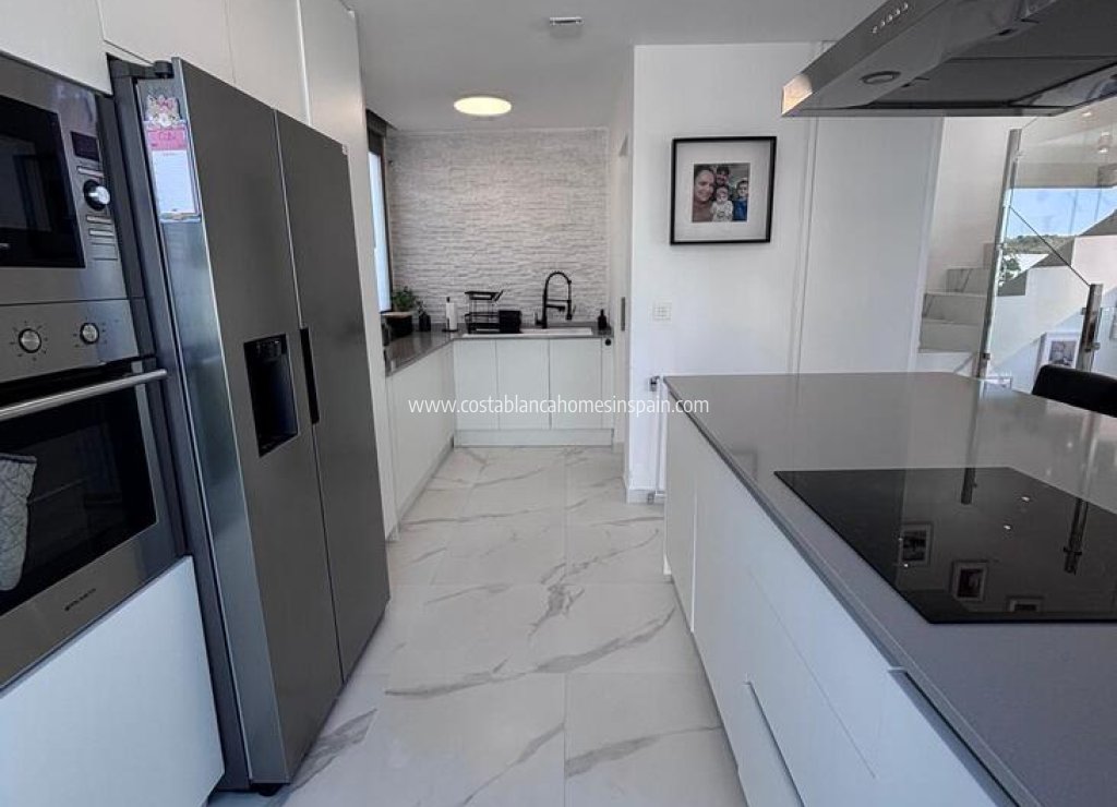 Re-salg - Detached Villa - Villamartin - Pau 8