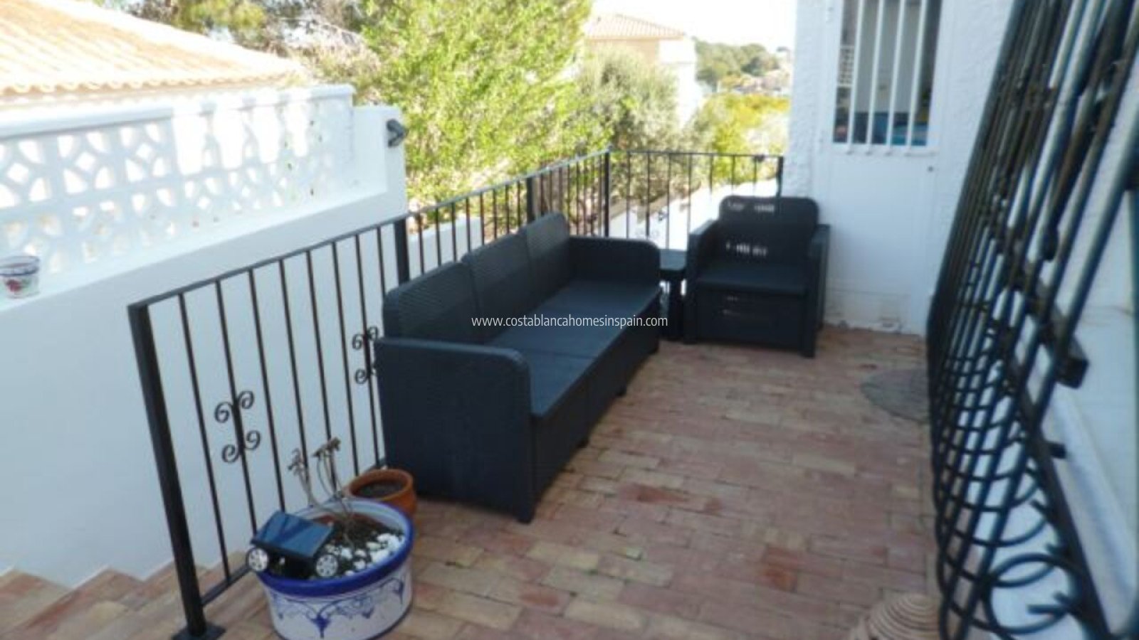 Re-salg - Detached Villa - Villamartin