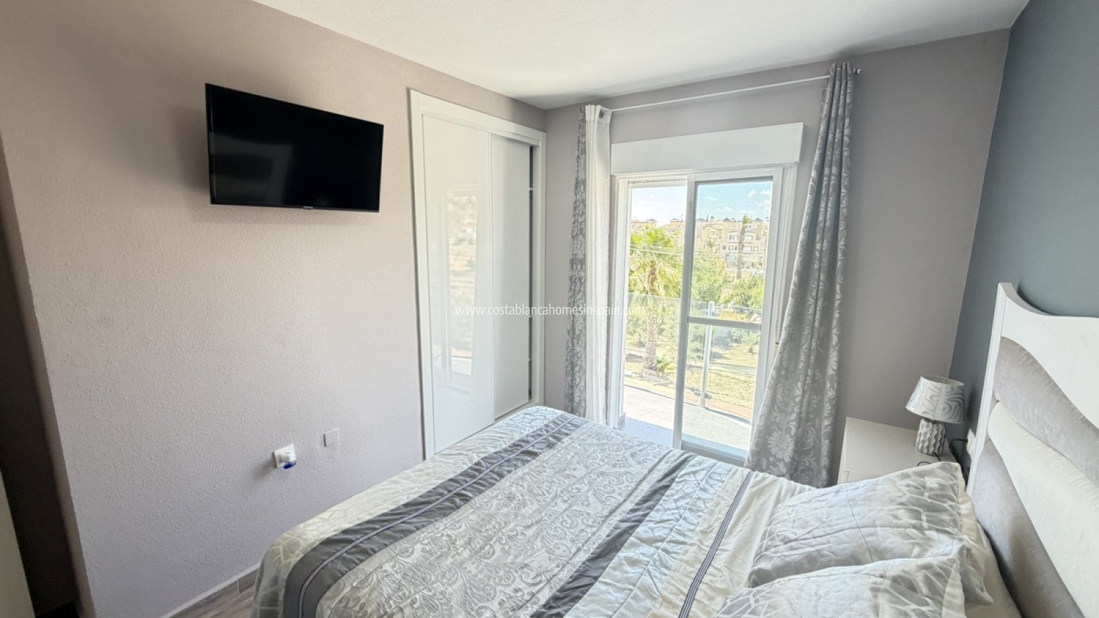 Re-salg - Detached Villa - Villamartin