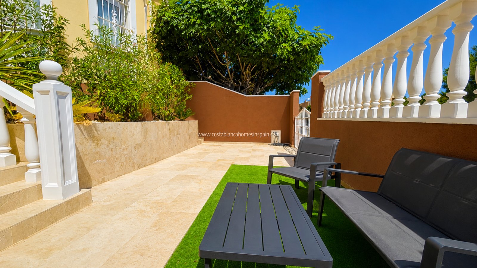 Re-salg - Detached Villa - Villamartin