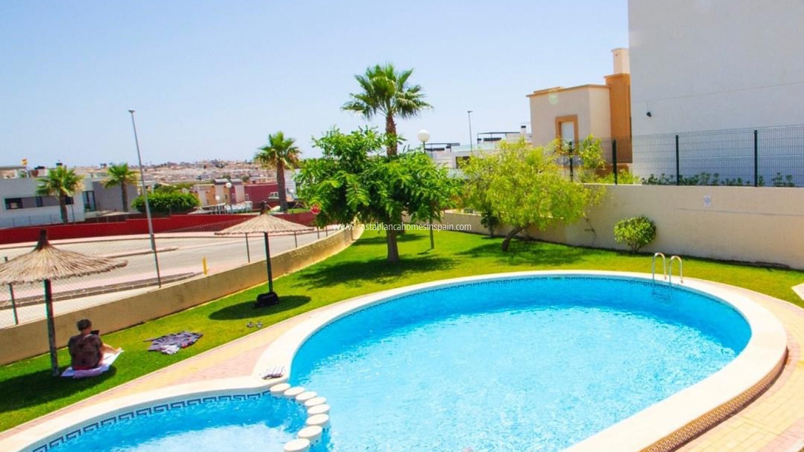 Re-salg - Detached Villa - Villamartin