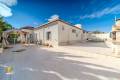 Re-salg - Detached Villa - Villamartin