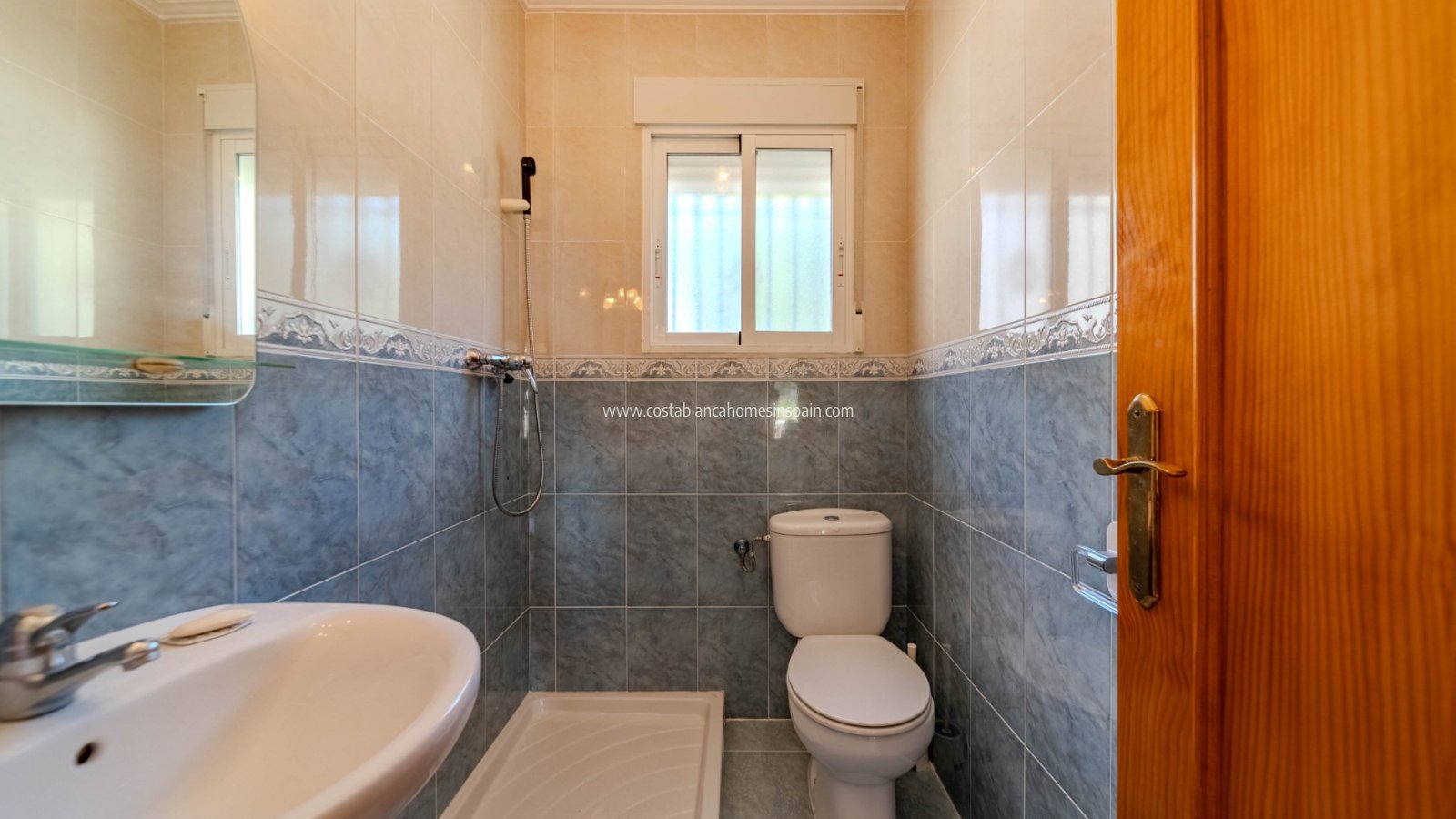 Re-salg - Detached Villa - Villamartin