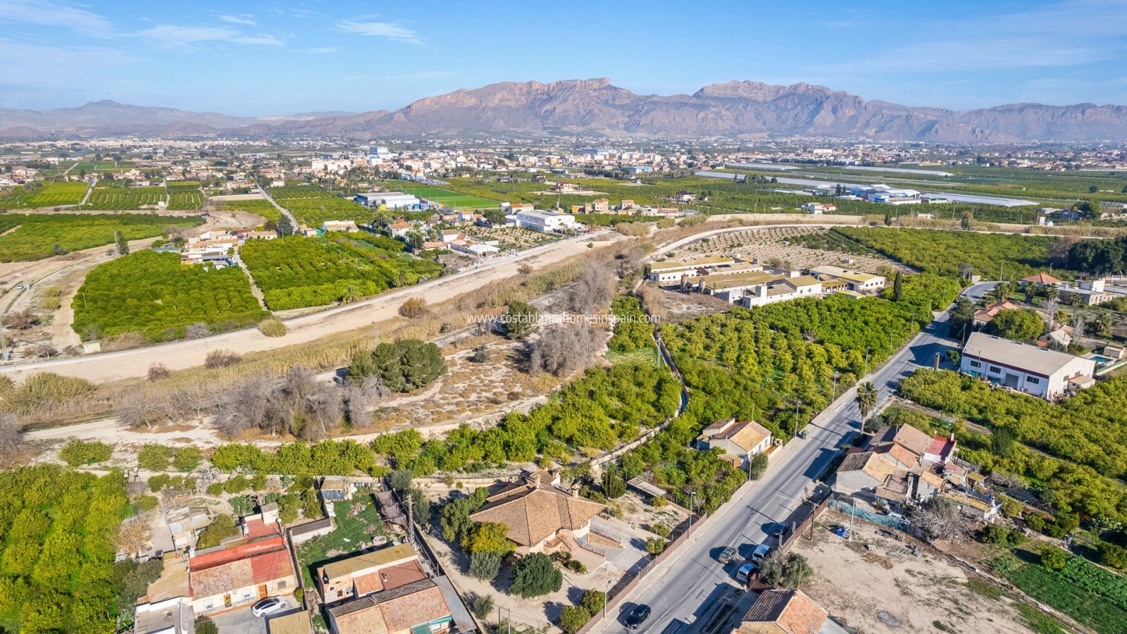 Re-salg - Finca - Beniel - Carretera de Beniel