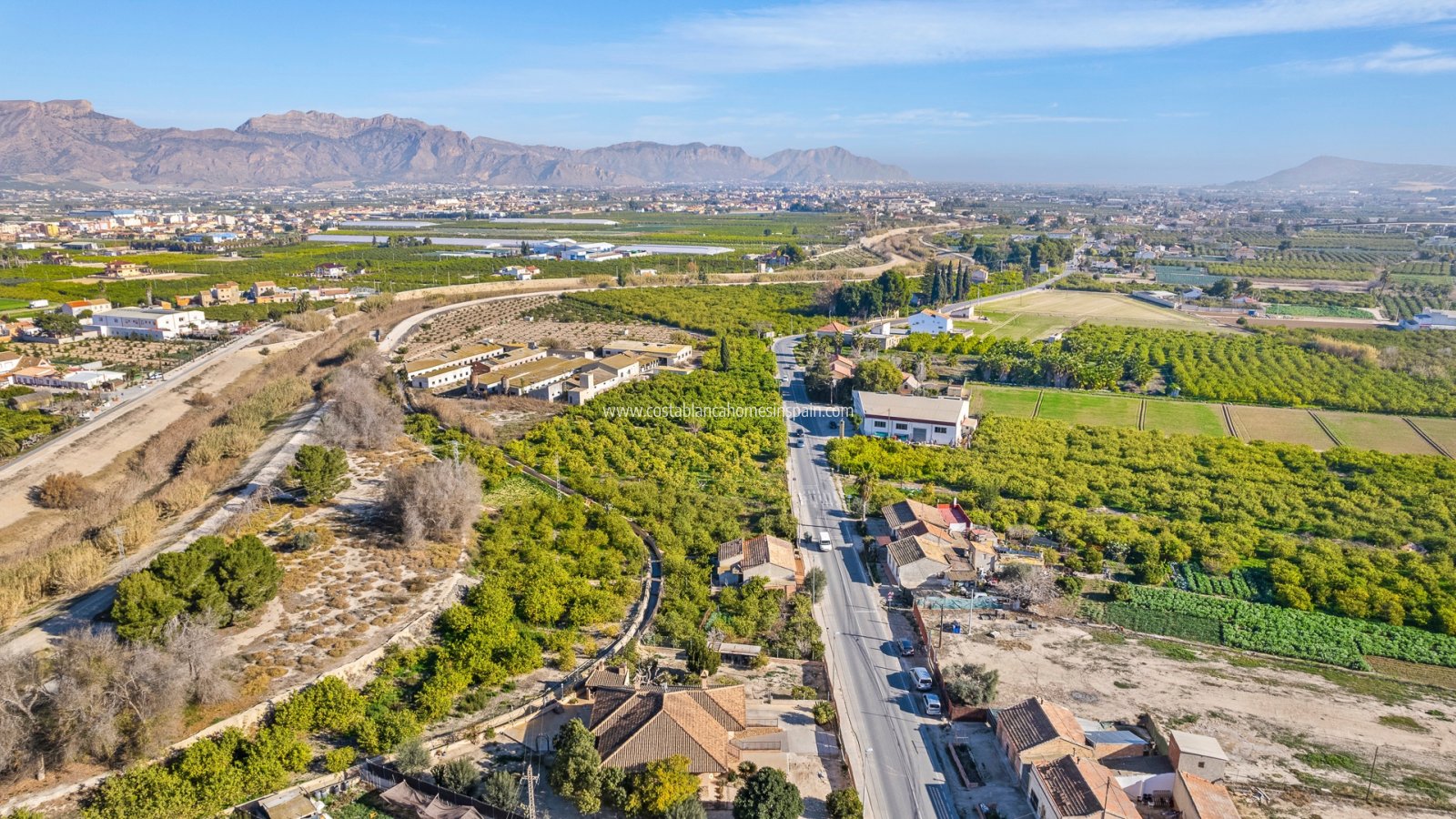 Re-salg - Finca - Beniel - Carretera de Beniel