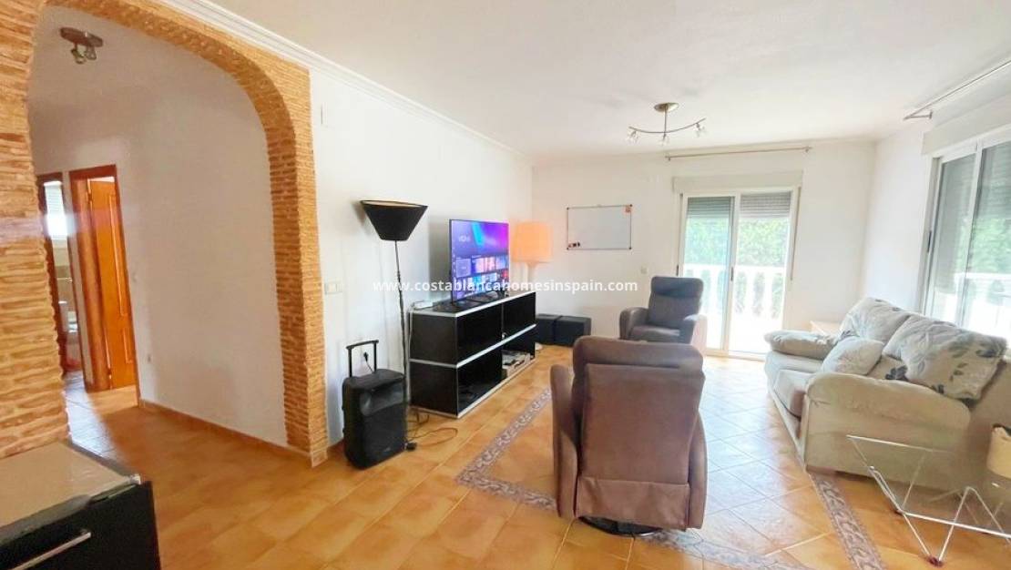 Re-salg - Finca - Daya Vieja