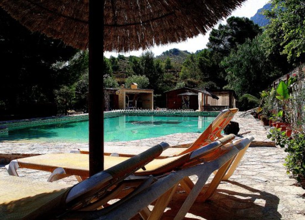 Re-salg - Finca - Gea y Truyols - Costa Calida