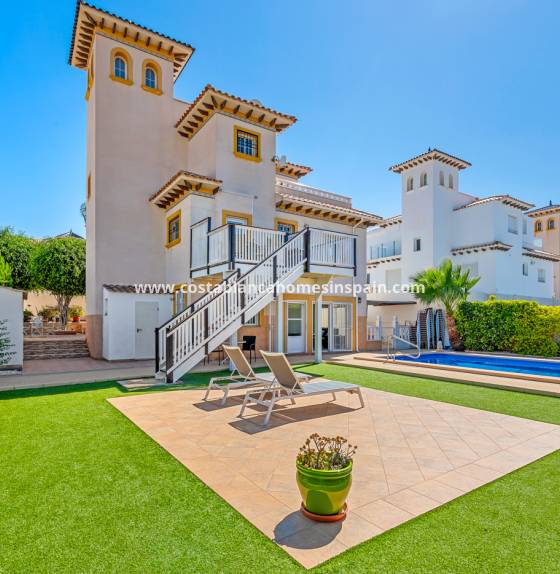  - Re-salg - Lomas de Cabo Roig - 1074 DC