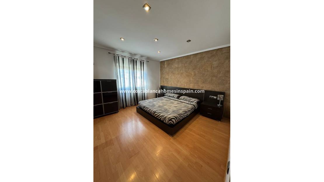 Re-salg -  - LOS BALCONES