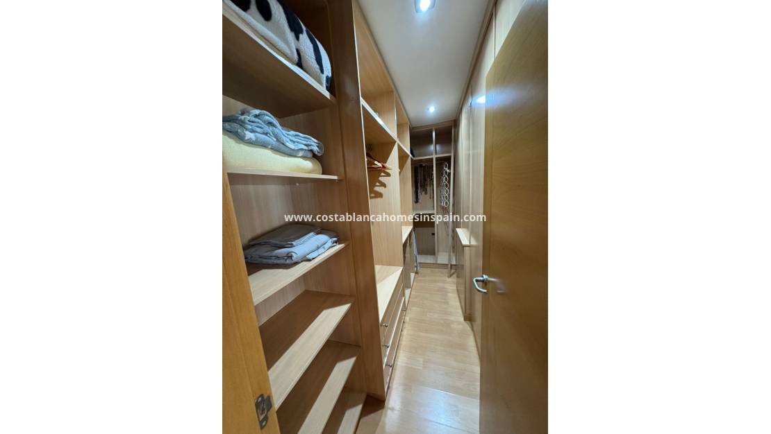 Re-salg -  - LOS BALCONES