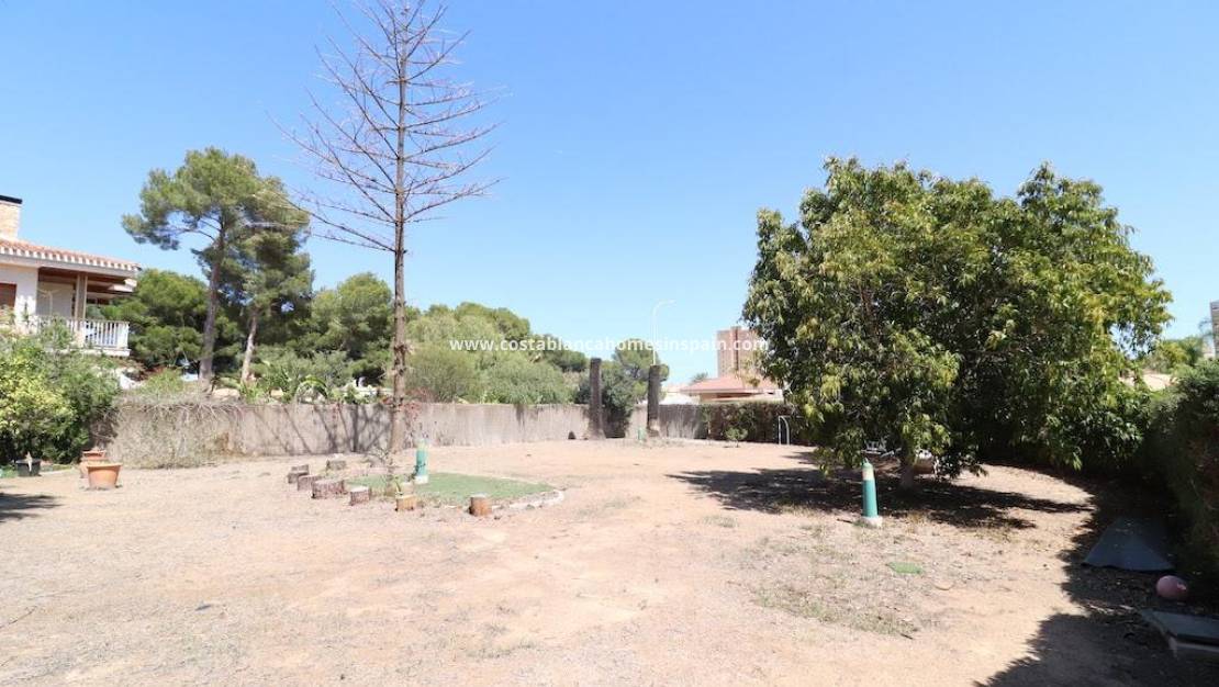 Re-salg - Plot - Orihuela Costa - Campoamor