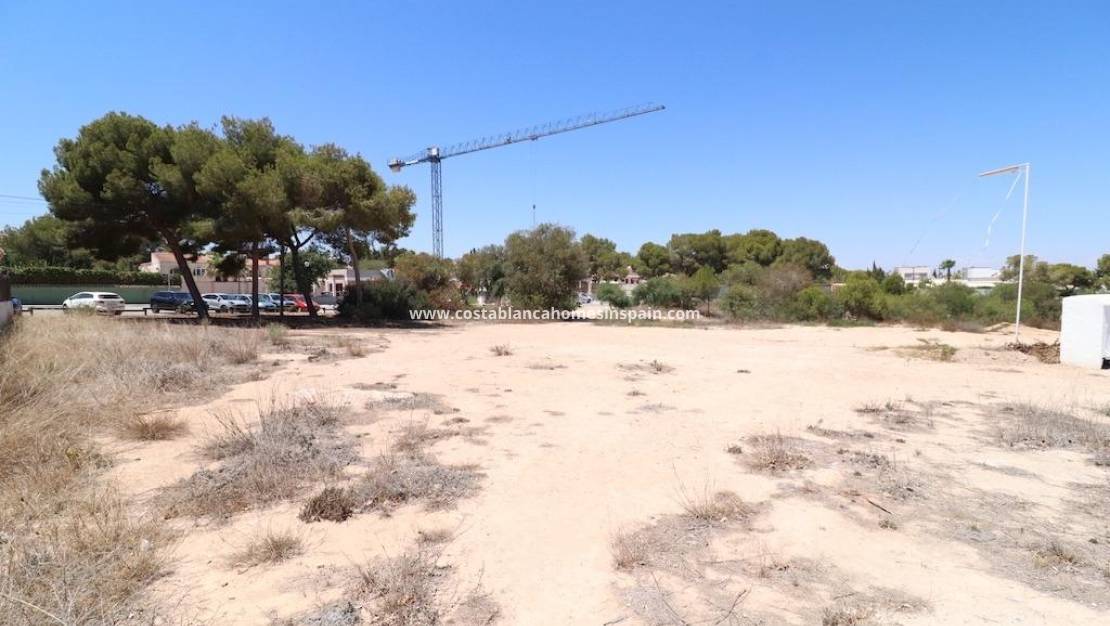 Re-salg - Plot - Orihuela Costa - Montezenia