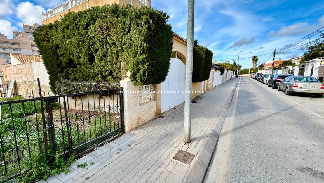 Re-salg - Plot - Torrevieja - Nueva Torrevieja - Aguas Nuevas