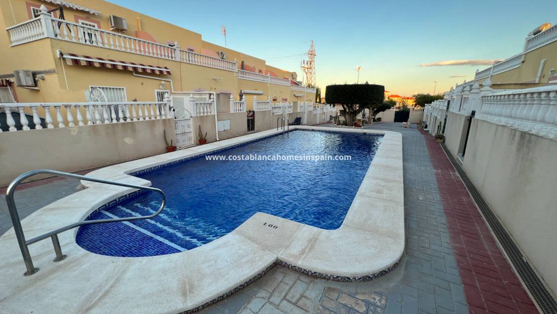 Re-salg - Semi Detached - Orihuela - Villamartin