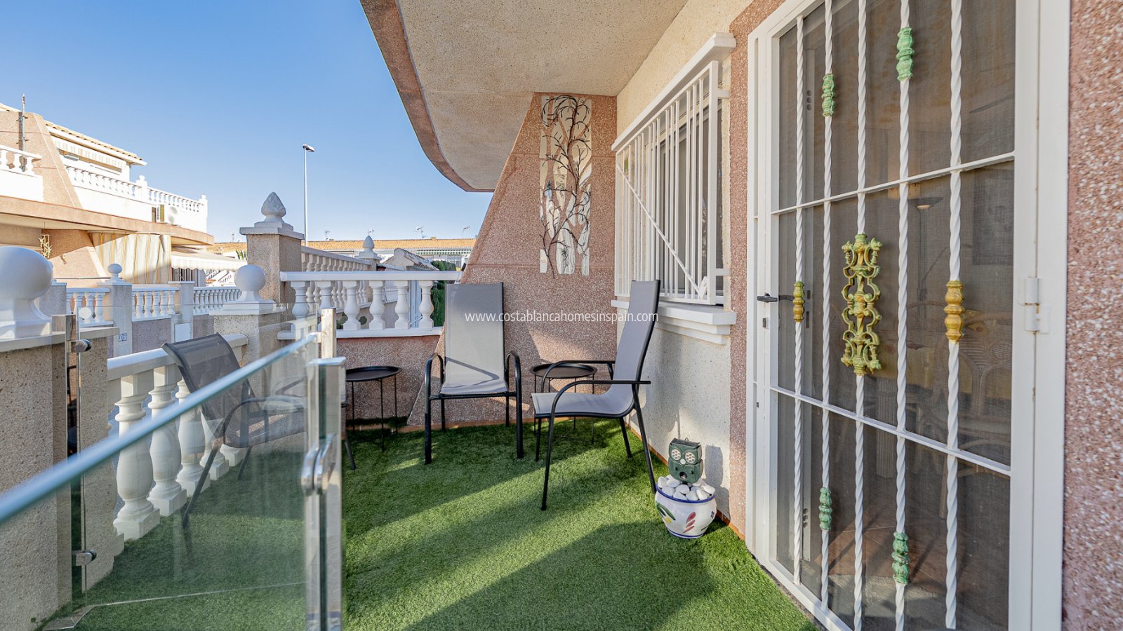 Re-salg - Semi - Detached Villa - Cabo Roig - La Regia