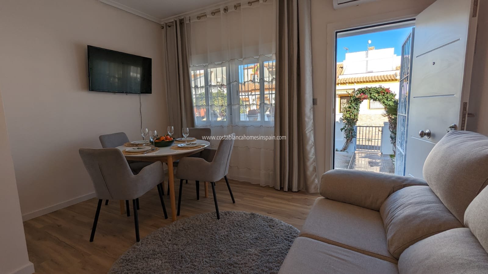 Re-salg - Semi - Detached Villa - La Florida