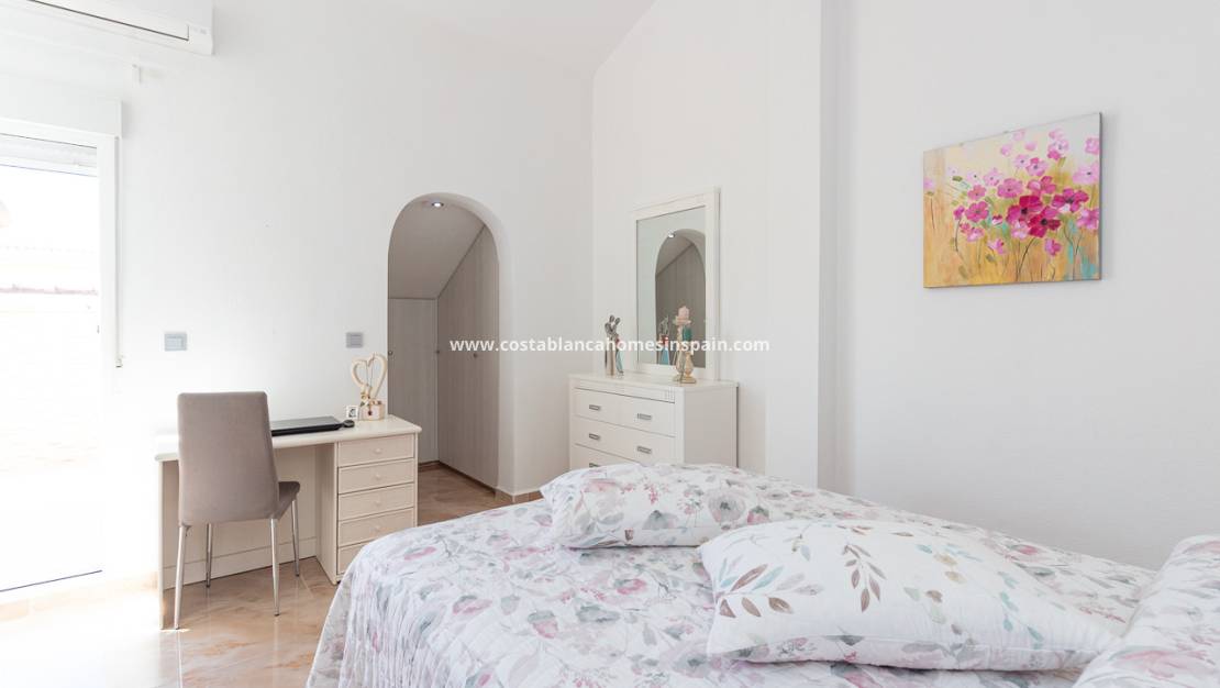 Re-salg - Semi - Detached Villa - La Zenia