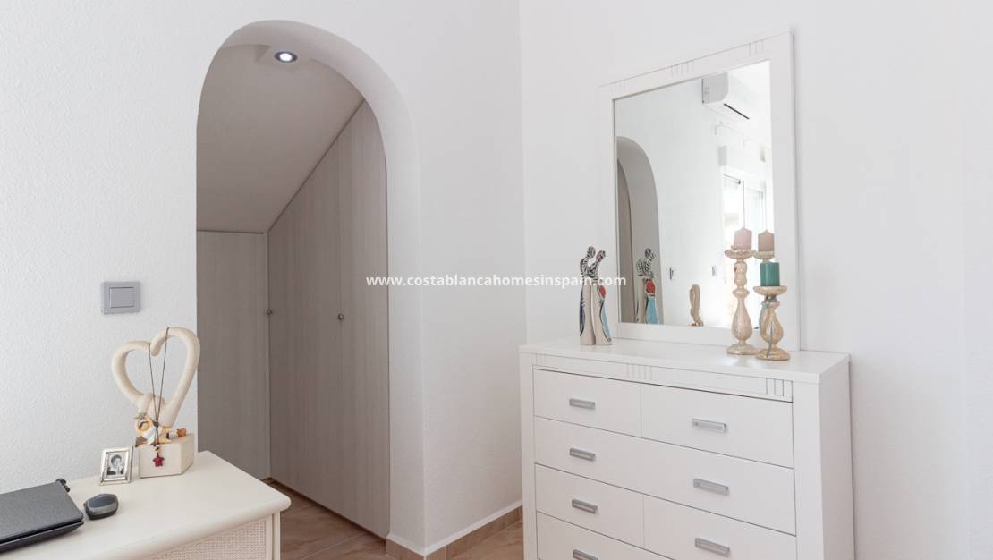 Re-salg - Semi - Detached Villa - La Zenia