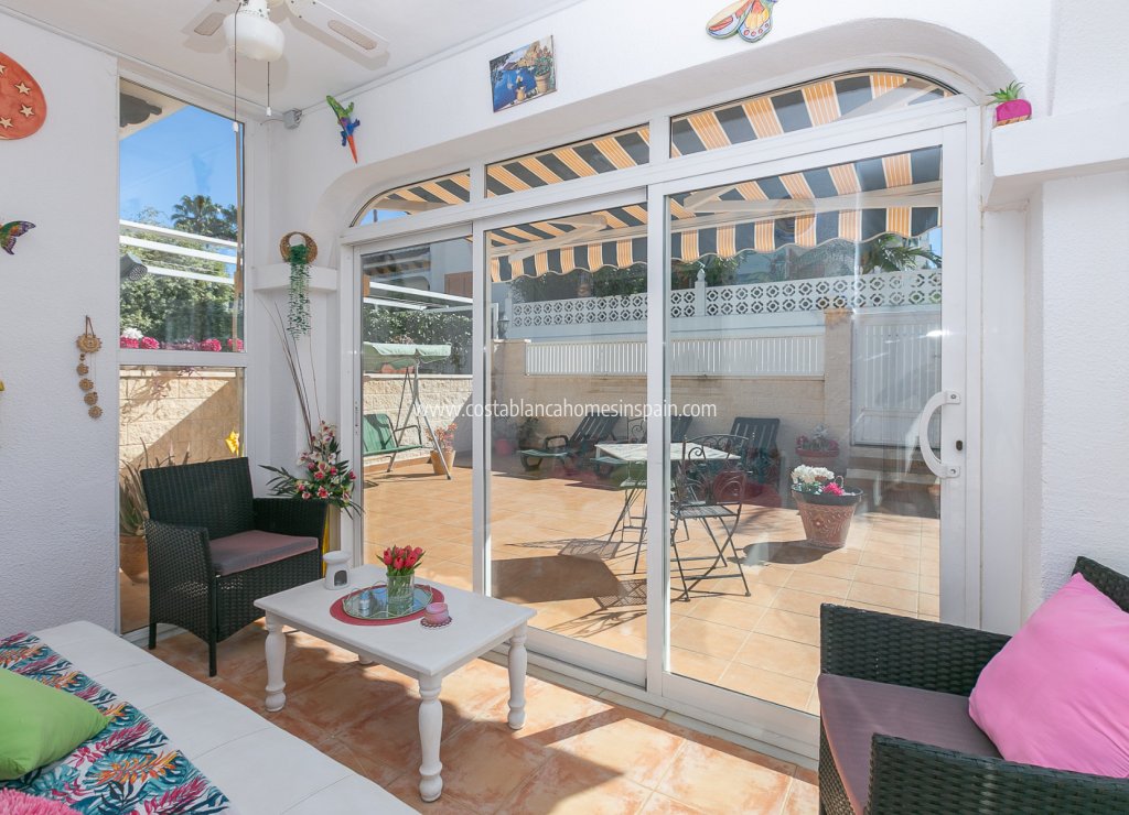 Re-salg - Semi - Detached Villa - Mil Palmeras - Riomar