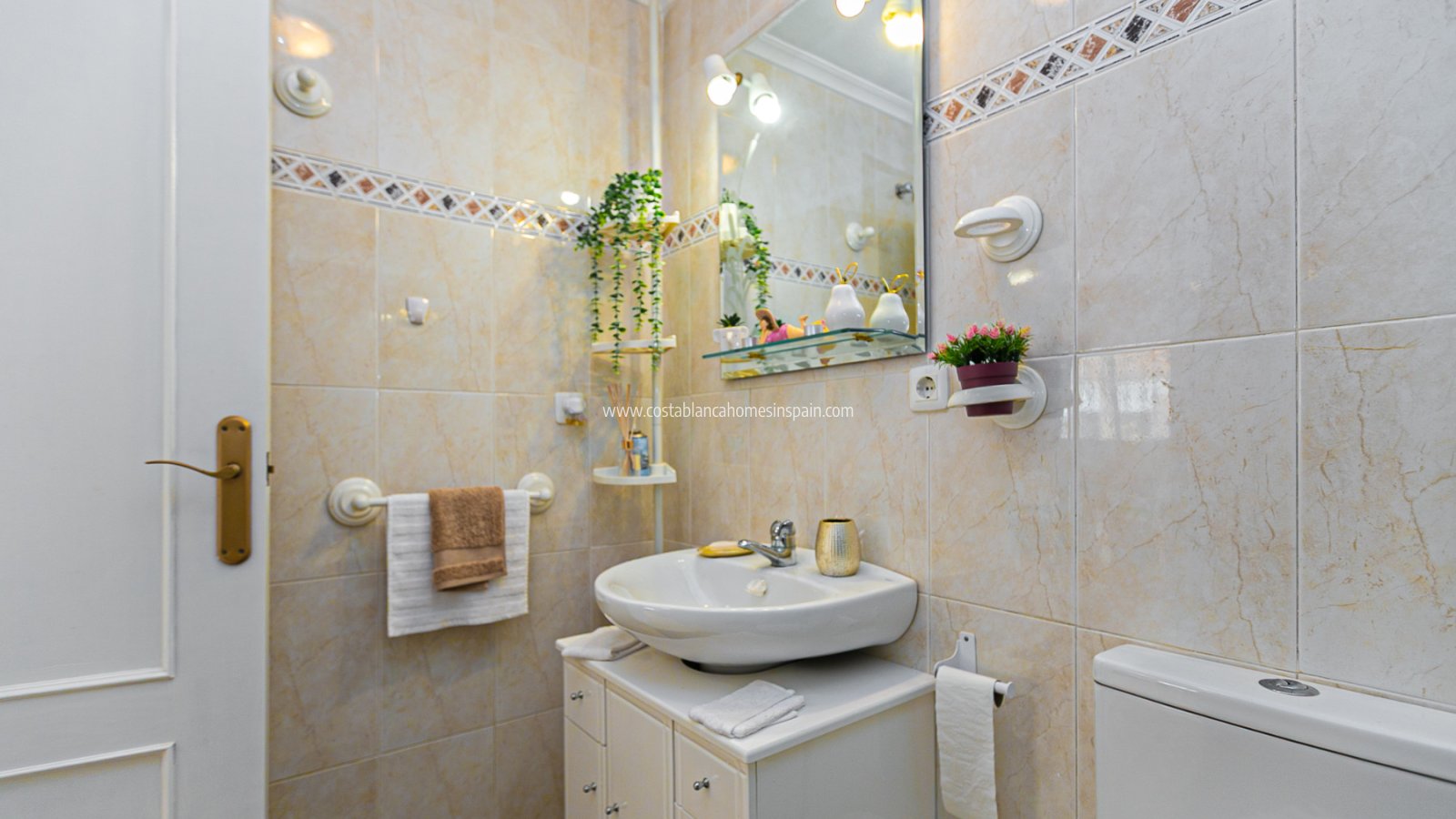 Re-salg - Semi - Detached Villa - Mil Palmeras - Riomar