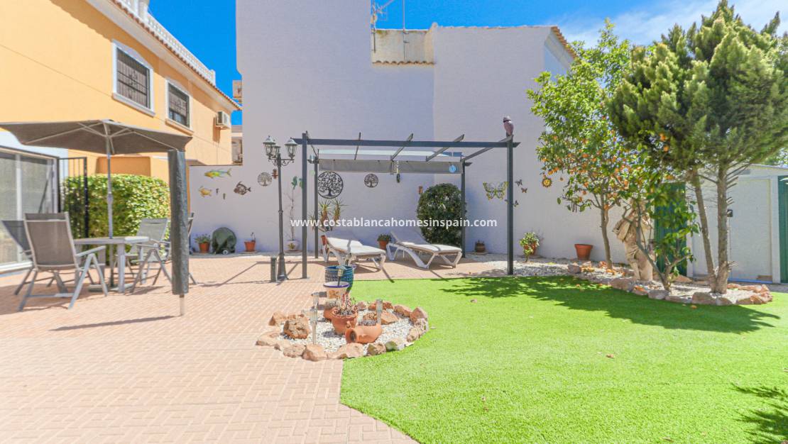 Re-salg - Semi - Detached Villa - Orihuela Costa - Playa Flamenca