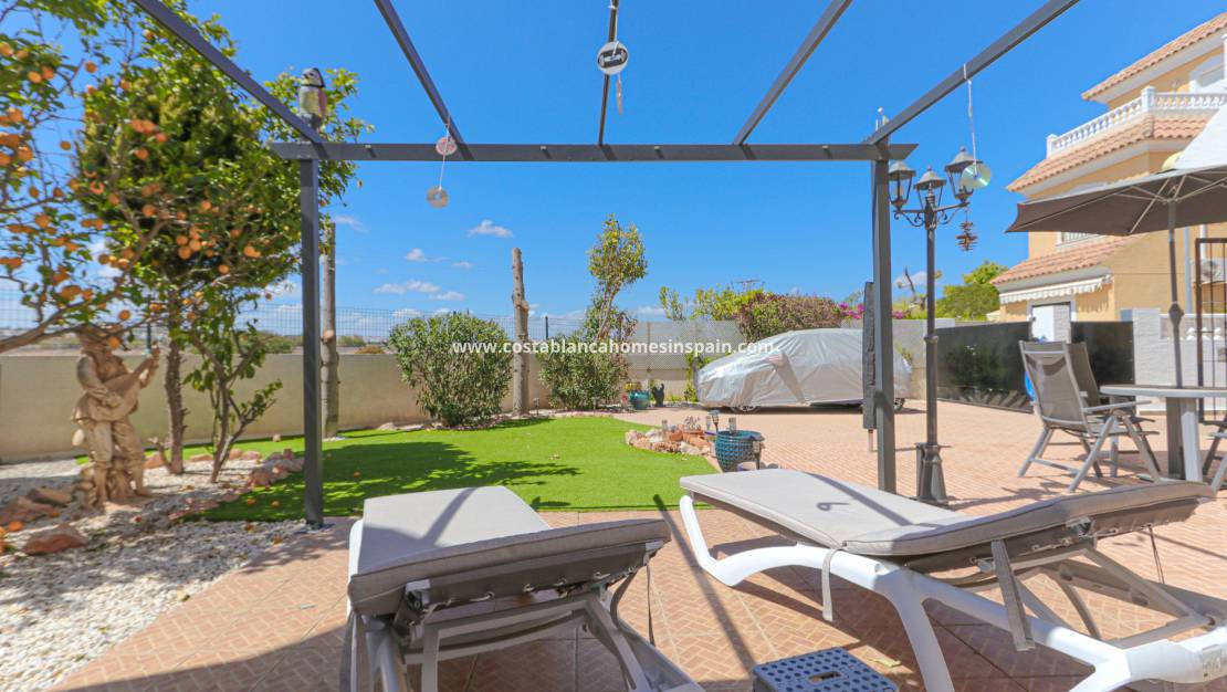 Re-salg - Semi - Detached Villa - Orihuela Costa - Playa Flamenca