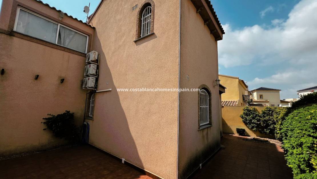 Re-salg - Semi-Detached Villa - Orihuela Costa - Playa Flamenca