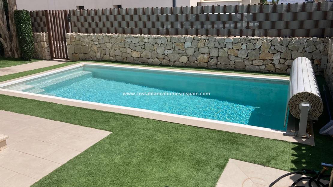 Re-salg - Semi - Detached Villa - Pilar de la Horadada