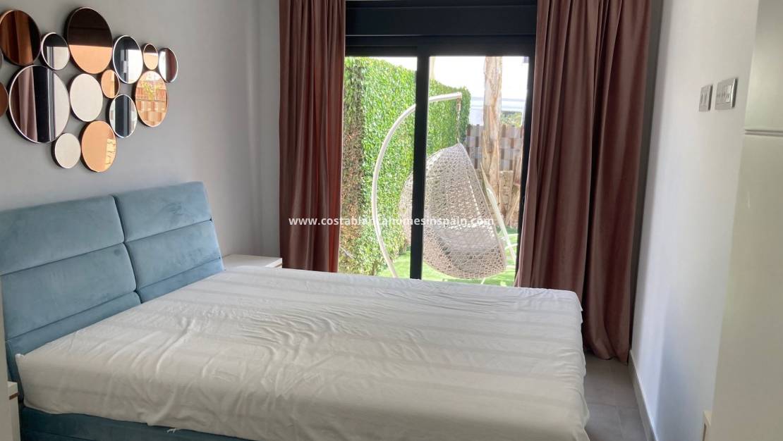 Re-salg - Semi - Detached Villa - Pilar de la Horadada