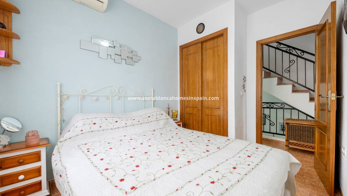 Re-salg - Semi - Detached Villa - Playa Flamenca - Costa Blanca South